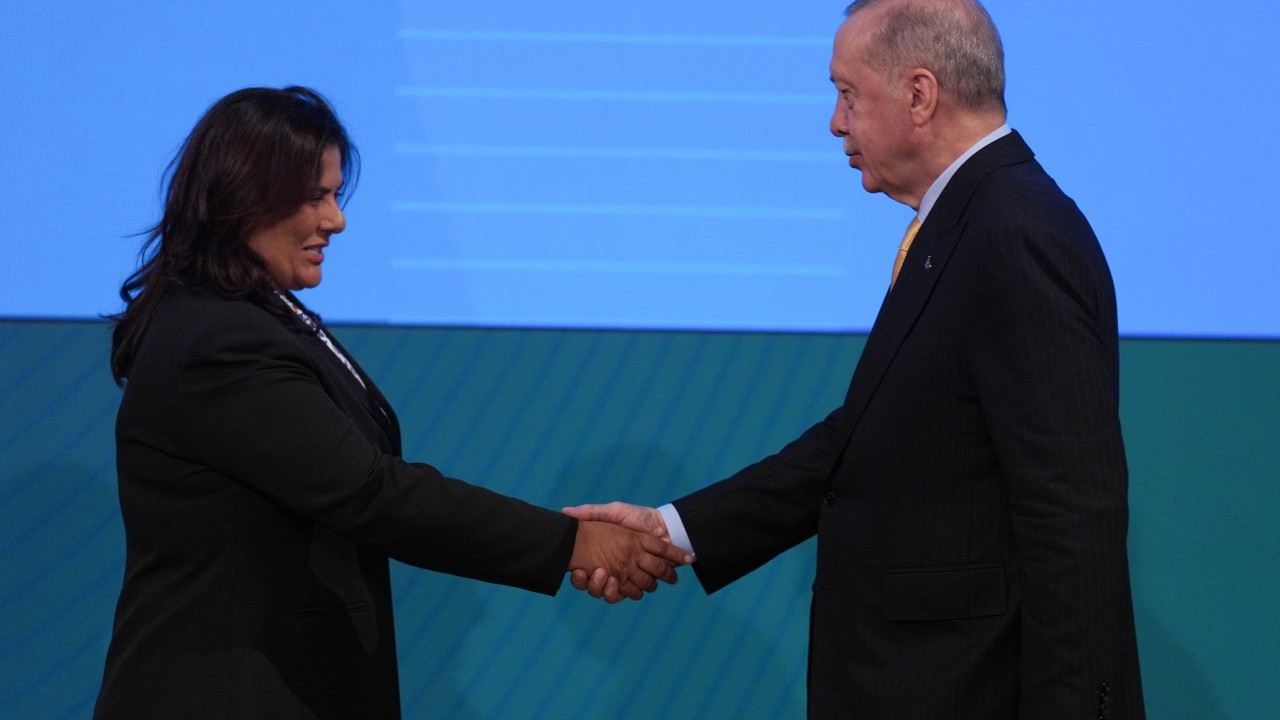 Foto - Aydın Büyükşehir Belediyesi'nde peş peşe Özlem Çerçioğlu istifaları geliyor! Arı kovanına çomak soktu Çerçioğlu!