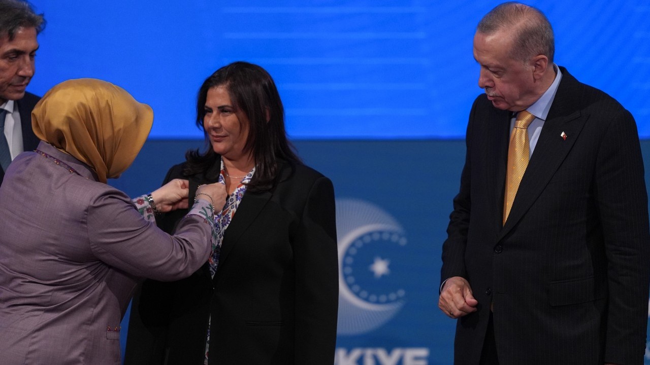 Foto - Aydın Büyükşehir Belediyesi'nde peş peşe Özlem Çerçioğlu istifaları geliyor! Arı kovanına çomak soktu Çerçioğlu!