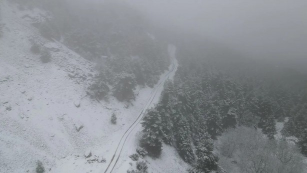 Foto - Aydın'a yılın ilk karı düştü! Görüntüler hayran bıraktırdı