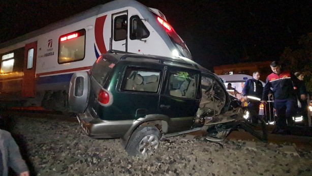 Foto - Aydın’da trenin de karıştığı feci kaza