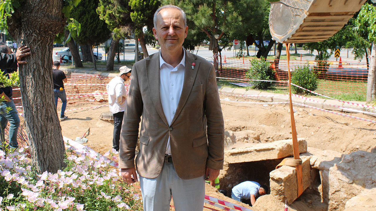 Foto - Aydın'da yol çalışması sırasında tarihi keşif! Mahalleli sevinemedi, 'çok üzgünüz' açıklaması yaptı