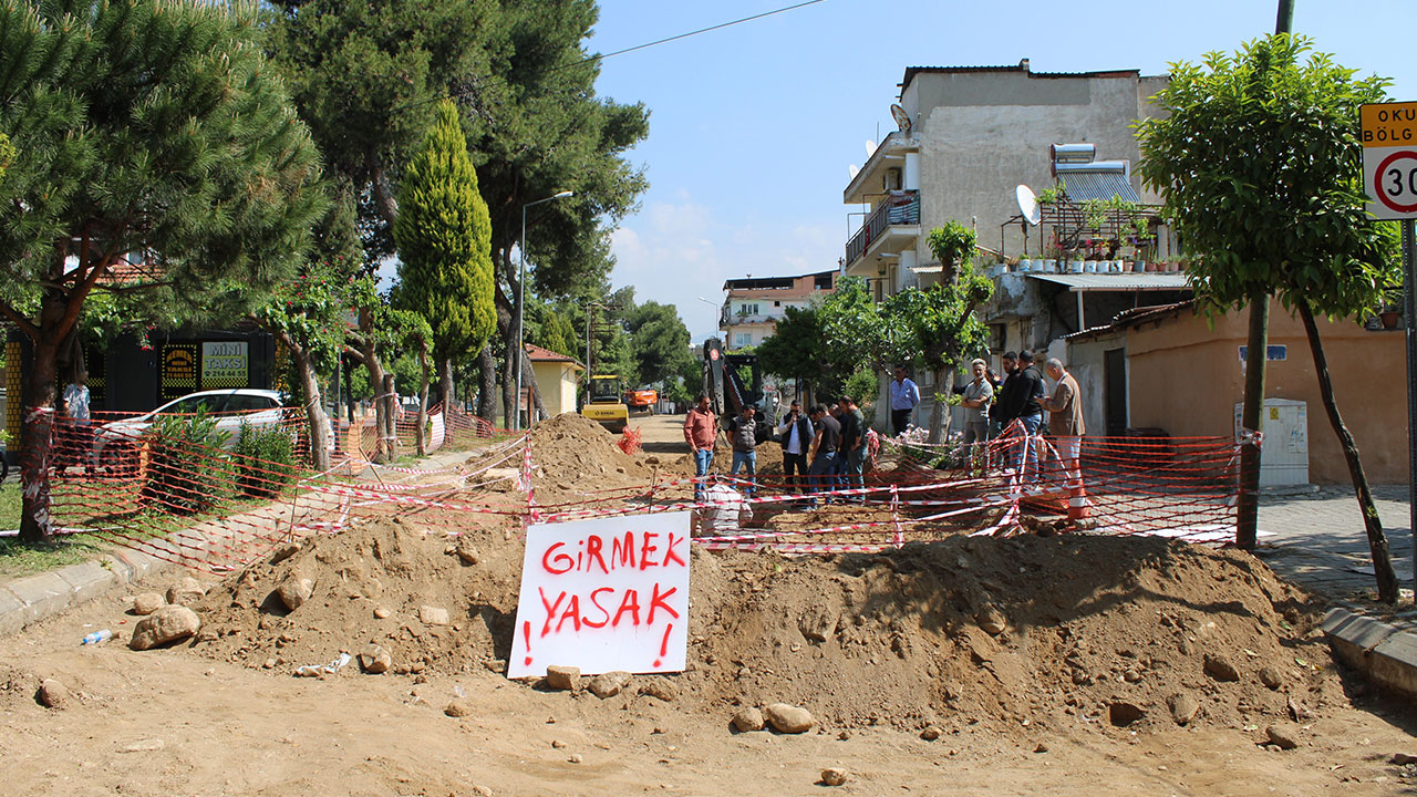 Foto - Aydın'da yol çalışması sırasında tarihi keşif! Mahalleli sevinemedi, 'çok üzgünüz' açıklaması yaptı