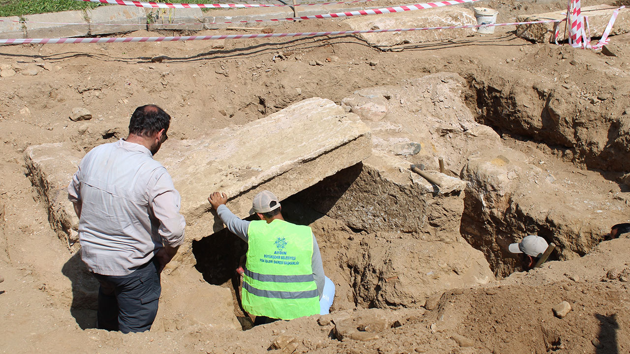 Aydın'da yol çalışması sırasında tarihi keşif! Mahalleli sevinemedi, 'çok üzgünüz' açıklaması yaptı