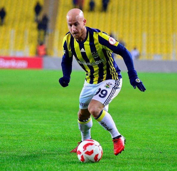 Foto - Aykut Kocaman neşteri vurdu! İşte gidecek isimler