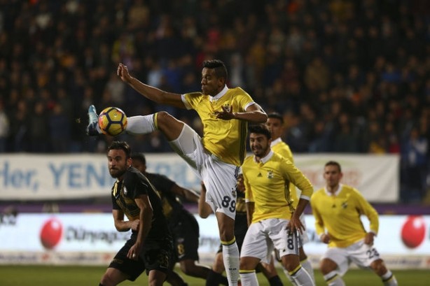 Aykut Kocaman'a tepkiler çığ gibi büyüyor