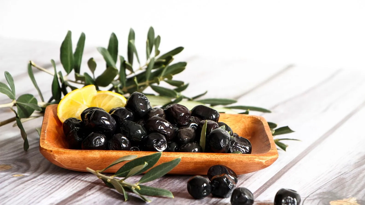 Foto - Aylarca saklayın sorun olmayacak! Zeytinin küflenmemesi için yapmanız gereken doğal yöntem