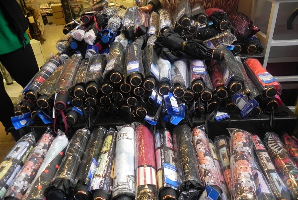 Foto - Aylardır tezgahlarda duruyordu! Yağmur yağdı talep arttı