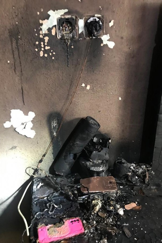 Foto - Aynı anda 3 telefonu şarja takınca olanlar oldu! Herkes dehşete düştü