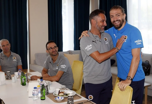 Foto - Aynı anda: Açıklaması soruldu: Daha fazla dayanamadı, hepsini ağzından kaçırdı! Onu yaralayan olay!