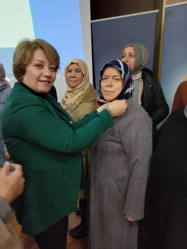 Foto - Aynı gün aynı anda! AK Parti'ye dev katılım