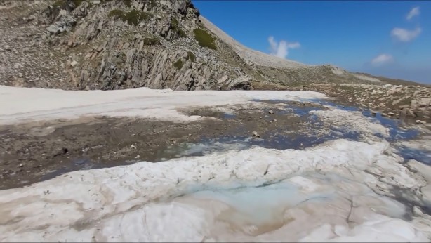 Foto - Aynı gün iki mevsimi birden yaşadılar...Tişört ile çıktı, kar montuyla geri döndü