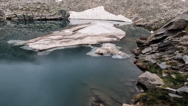 Foto - Aynı gün iki mevsimi birden yaşadılar...Tişört ile çıktı, kar montuyla geri döndü