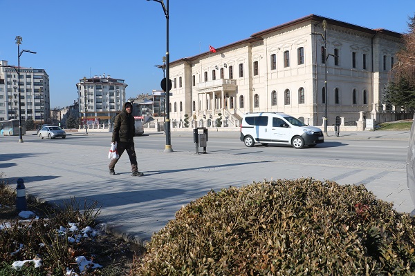Foto - Aynı şehirde bir taraf kış bir taraf bahar