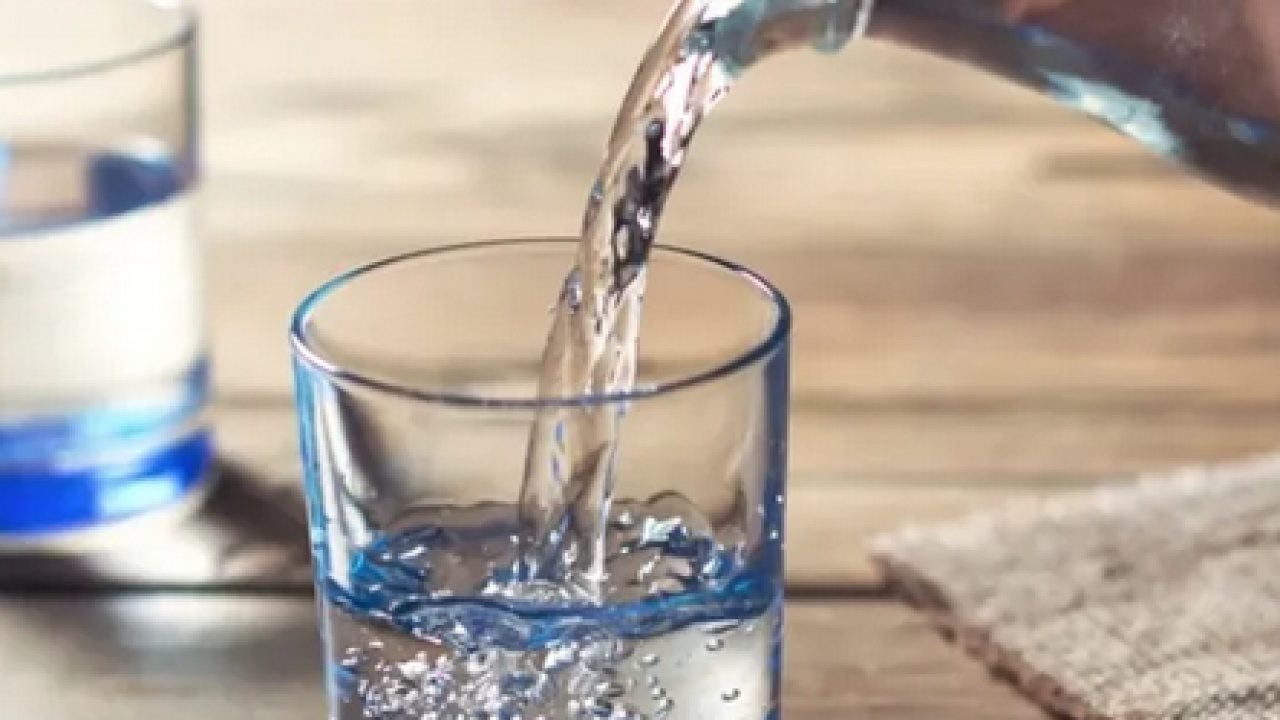 Foto - Aynı suyu tekrar kaynatıyor musunuz? Düğmeye bastığınız an başlıyor! Mutfakta yapılan işte o hata...