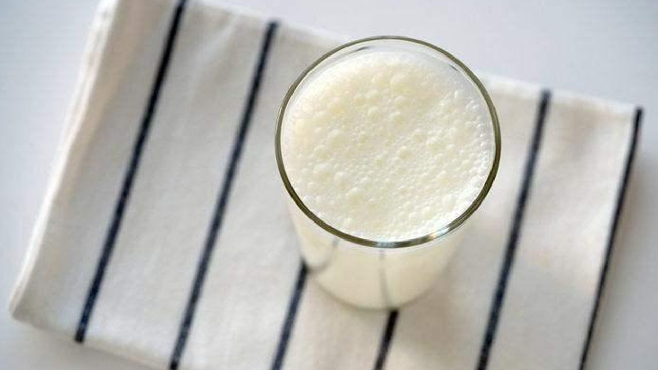 Foto - Ayranın içine 1 kaşık karıştırın! Eski-yeni farkı açılıyor: Etkisi 10 katına çıkıyor, kemikleri beton yapıp tansiyona iyi geliyor