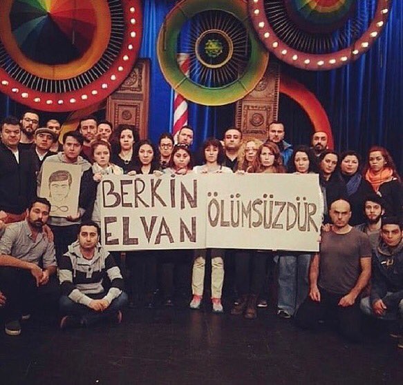 Foto - Ayrılan ayrılana... Büyük tepki çeken Güldür Güldür'ü Sinan Çalışkanoğlu'nun ardından Emre Altuğ ve Evrim Akın da bıraktı