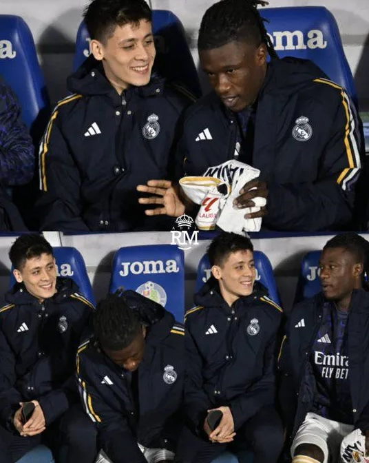 Foto - Ayrıntı gözlerden kaçmadı! Kulübedeki Arda’nın elindekine dikkat