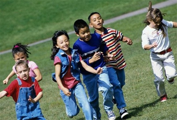 Foto - Az ışıkta okumak göze zarar veriyor mu?