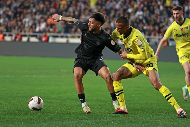 Foto - Az önce bildirdiler ve… Fenerbahçe’yi yıkan haber geldi! Herkesi ters köşe yapacaklar…