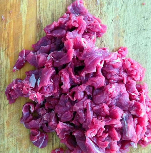 Foto - Az pişmiş eti herkes kanlı sanıyor ama...