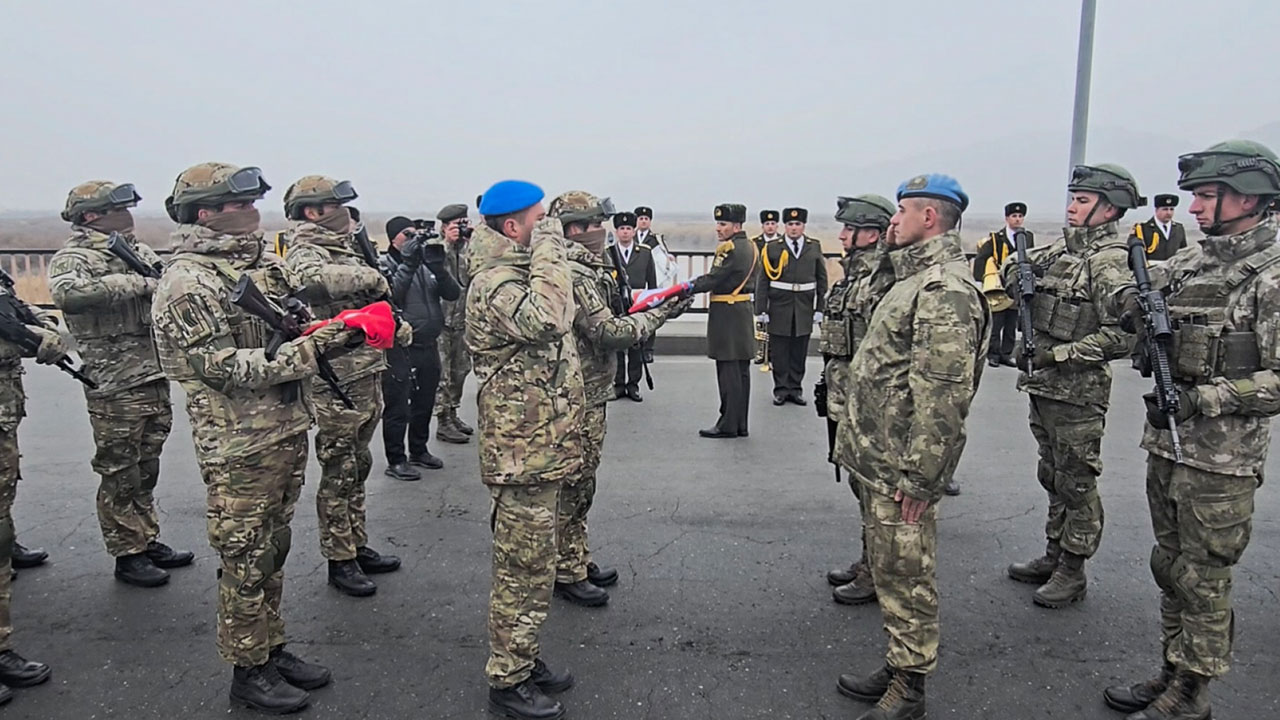 Foto - Azerbaycan askeri Iğdır'a girdi