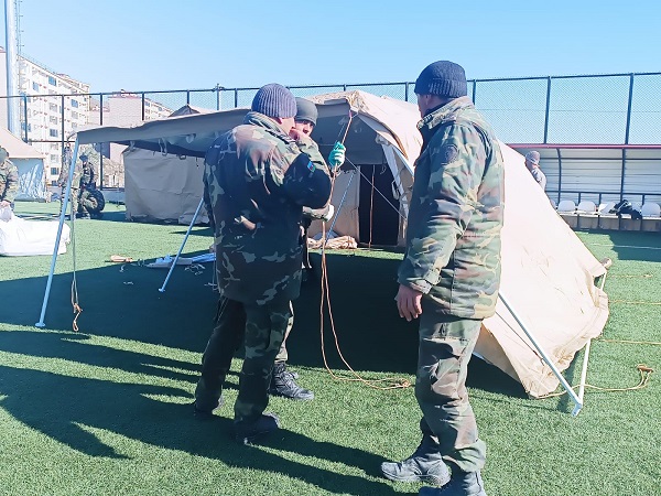 Azerbaycan ekibi 51 kişiyi enkazdan kurtardı