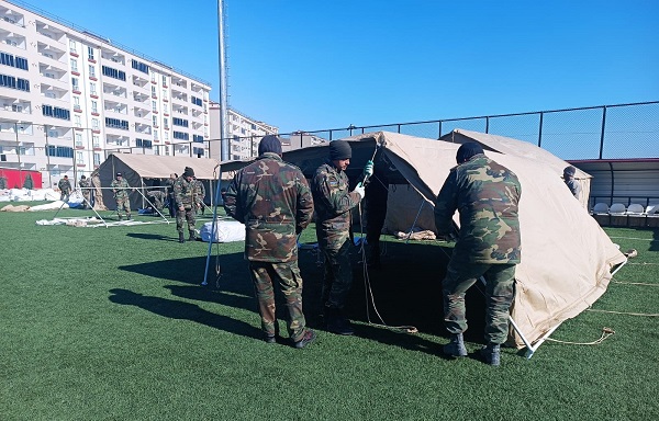 Foto - Azerbaycan ekibi 51 kişiyi enkazdan kurtardı
