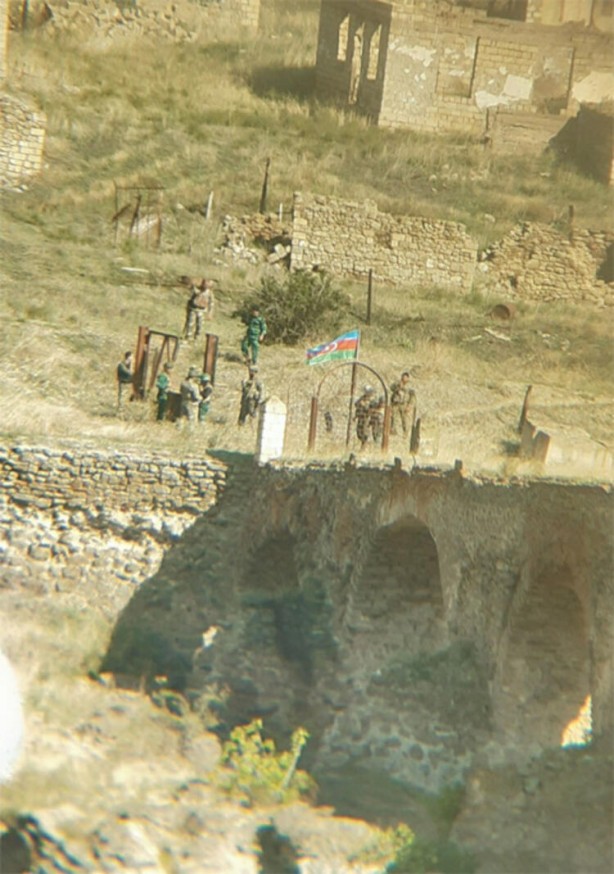 Foto - Azerbaycan-Ermenistan cephe hattında bulundu! İçinden çıkanlar şoke etti