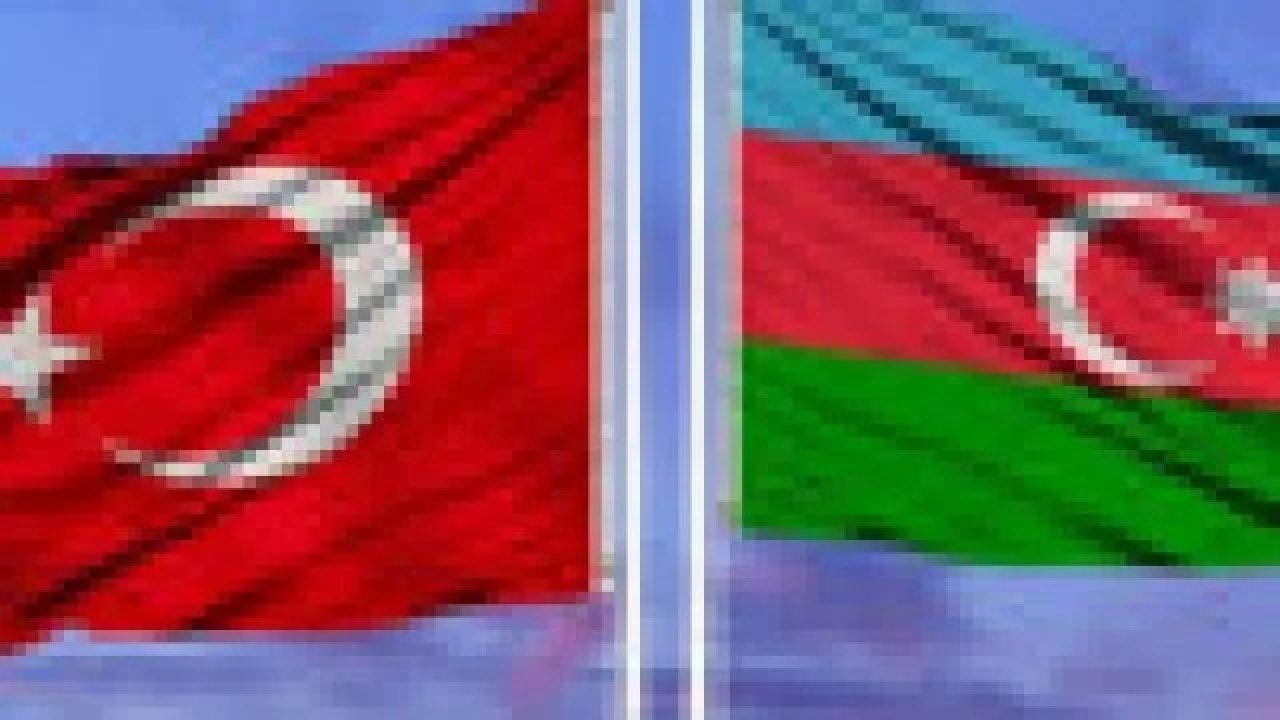 Foto - Azerbaycan haber ajansı APA zıvanadan çıktı: Feridun Sinirlioğlu için akılalmaz sözler