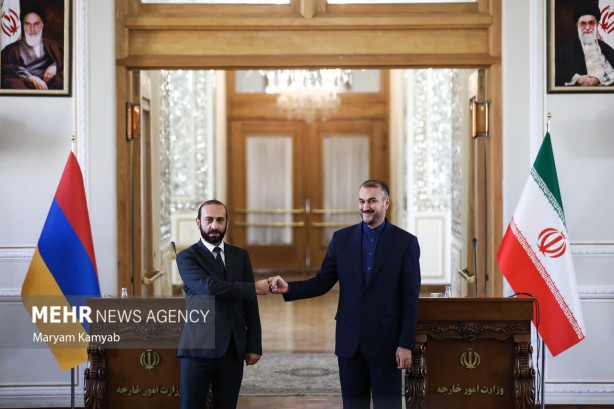 Foto - Azerbaycan ve Türkiye'yi tehdit eden İran'a şok! Bir ülke resmen kapattı