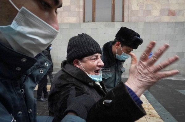 Foto - Azerbaycan Zafer Günü’nü kutlarken Ermenistan’da ortalık fena karıştı