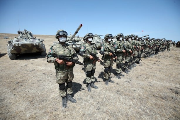 Foto - Azerbaycan'da Ermenistan'ı titretecek görüntüler