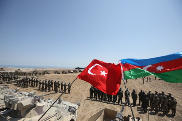 Foto - Azerbaycan'da Ermenistan'ı titretecek görüntüler
