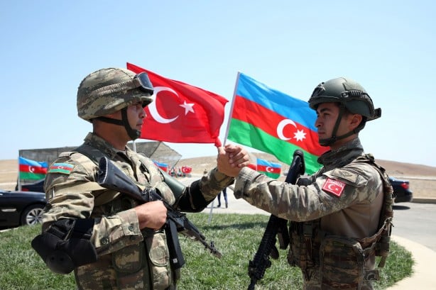 Foto - Azerbaycan'da Ermenistan'ı titretecek görüntüler