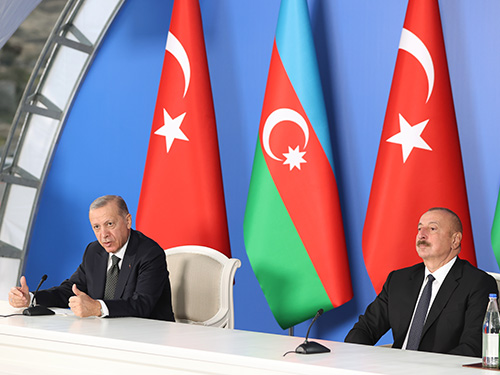 Foto - Azerbaycan'da Kurtlar Vadisi bombası! Kimse bu kadarına inanamadı