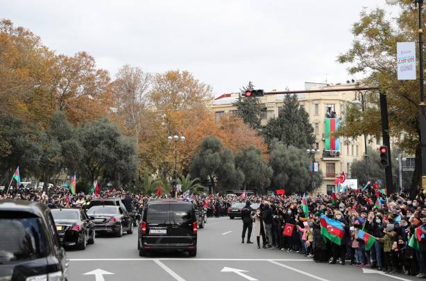 Foto - Azerbaycan'da tarihi not düşülecek kareler