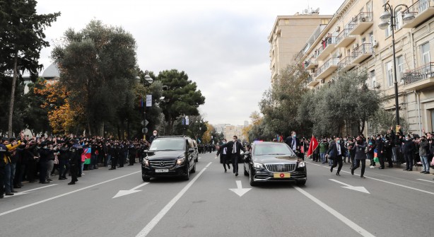 Foto - Azerbaycan'da tarihi not düşülecek kareler