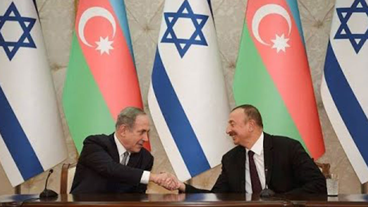 Foto - Azerbaycan'dan büyük ayıp! Tepki üstüne tepki yağıyor