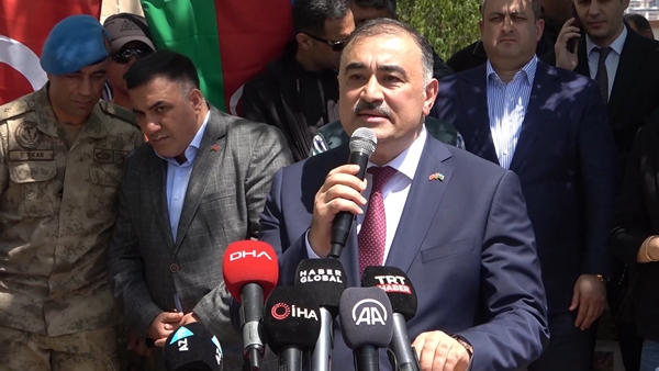 Foto - Azerbaycan'dan takdir toplayan hareket: Deprem bölgesi için harekete geçtiler