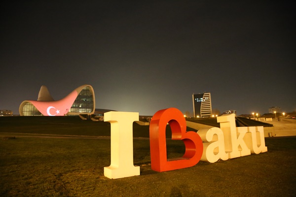Foto - Azerbaycan'dan 'Türkiye' sürprizi! Anlamlı destek