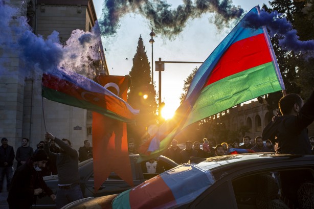 Foto - Azerbaycanlılar zaferi böyle kutladı