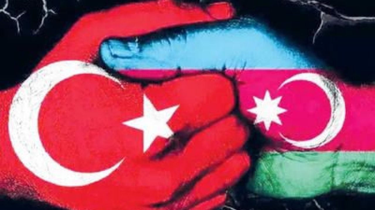 Foto - Azeri isimden 'yok artık' dedirten sözler: Türkiye bizim sayemizde tecrübe edindi
