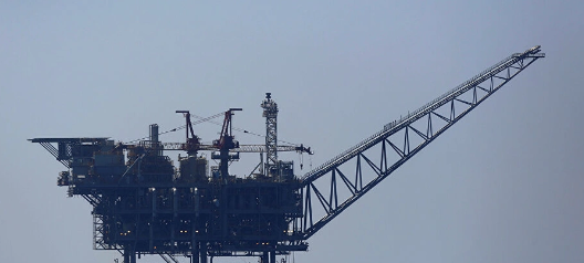 Azeriler dünyaya duyurdu: Su ararken doğalgaz bulan Türkiye oraya iniyor