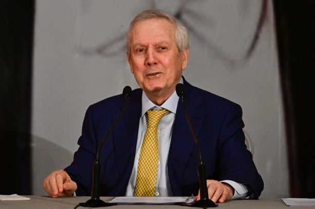 Foto - Aziz Yıldırım, basın toplantısındaki "Viski" itirafıyla baltayı fena taşa vurdu: Türkiye bu seçime kilitlendi!