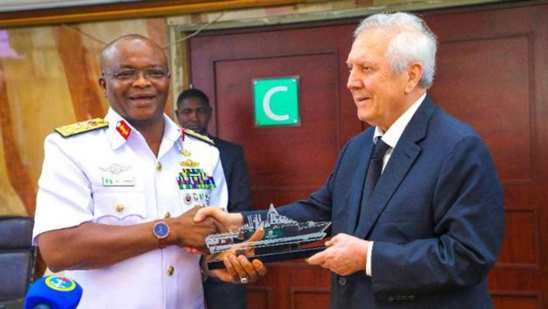 Foto - Aziz Yıldırım "Türkiye ile çalışmıyorduk" demişti! O ülkeden savaş gemisi siparişi aldı