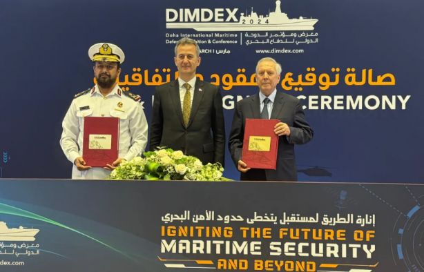 Foto - Aziz Yıldırım'dan Türk donanması savaş gemisi