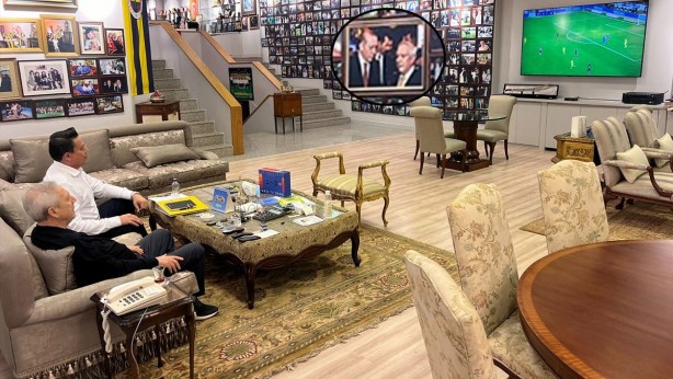 Foto - Aziz Yıldırım’ın Erdoğan fotoğrafı sosyal medyayı salladı! Fenerbahçe maçını izlerken paylaştı! O detay olay oldu