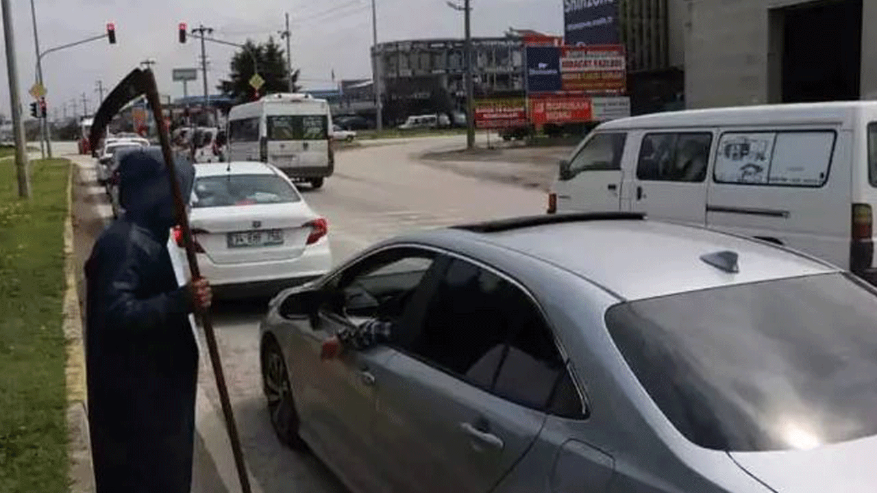 Foto - ‘Azrail’den trafikte sürücülere uyarı: Bayramda bana iş çıkarmayın!