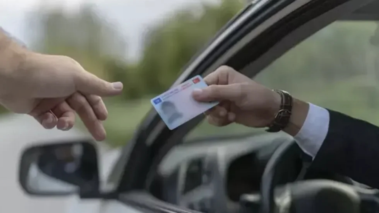 Foto - B sınıfı ehliyeti olanlar aman dikkat! Artık her yıl zorunlu olacak! Sonra "Vay ben duymadım" demeyin