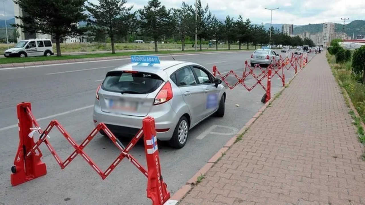 Foto - B sınıfı ehliyeti olanlar aman dikkat! Artık her yıl zorunlu olacak! Sonra "Vay ben duymadım" demeyin
